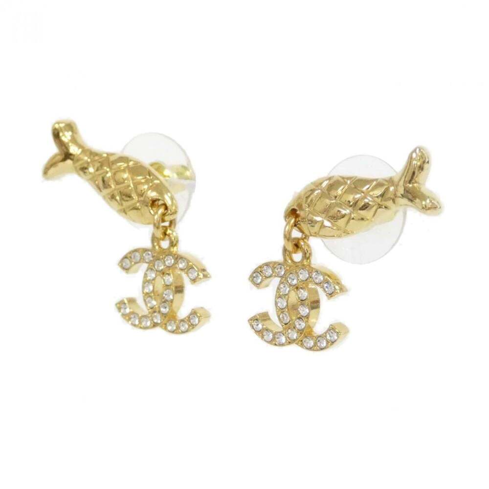 CHANEL Authentic Earrings - Picture 2 of 3